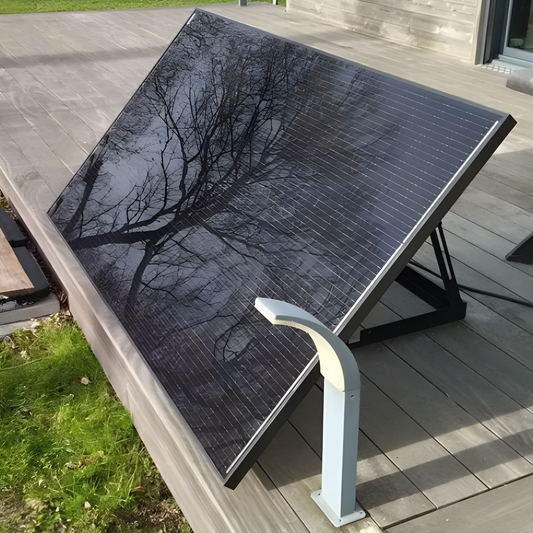Plug in zonnepaneel met stekker van Belga Solar – eenvoudig stroom opwekken op balkon-zwart