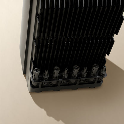 Achterzijde van de EcoFlow STREAM Ultra hybride thuisbatterij met zichtbare aansluitingen