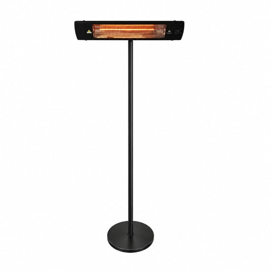 Zwarte Herschel COLORADO 2500 W op zwarte standaard tegen een witte achtergrond