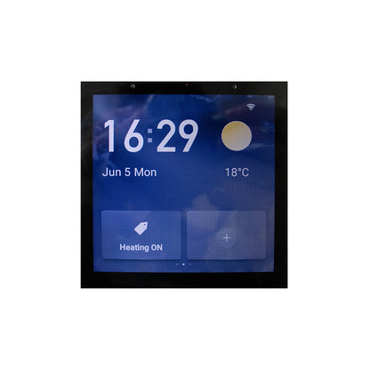 touchscreen van een slimme wandthermostaat met tijd, temperatuur en verwarmingsbediening